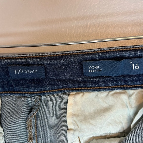 J Jill Denim Womens York Bootcut Jeans Sz 16 Med Wash Flat Front Boho Mid Rise - Picture 7 of 9